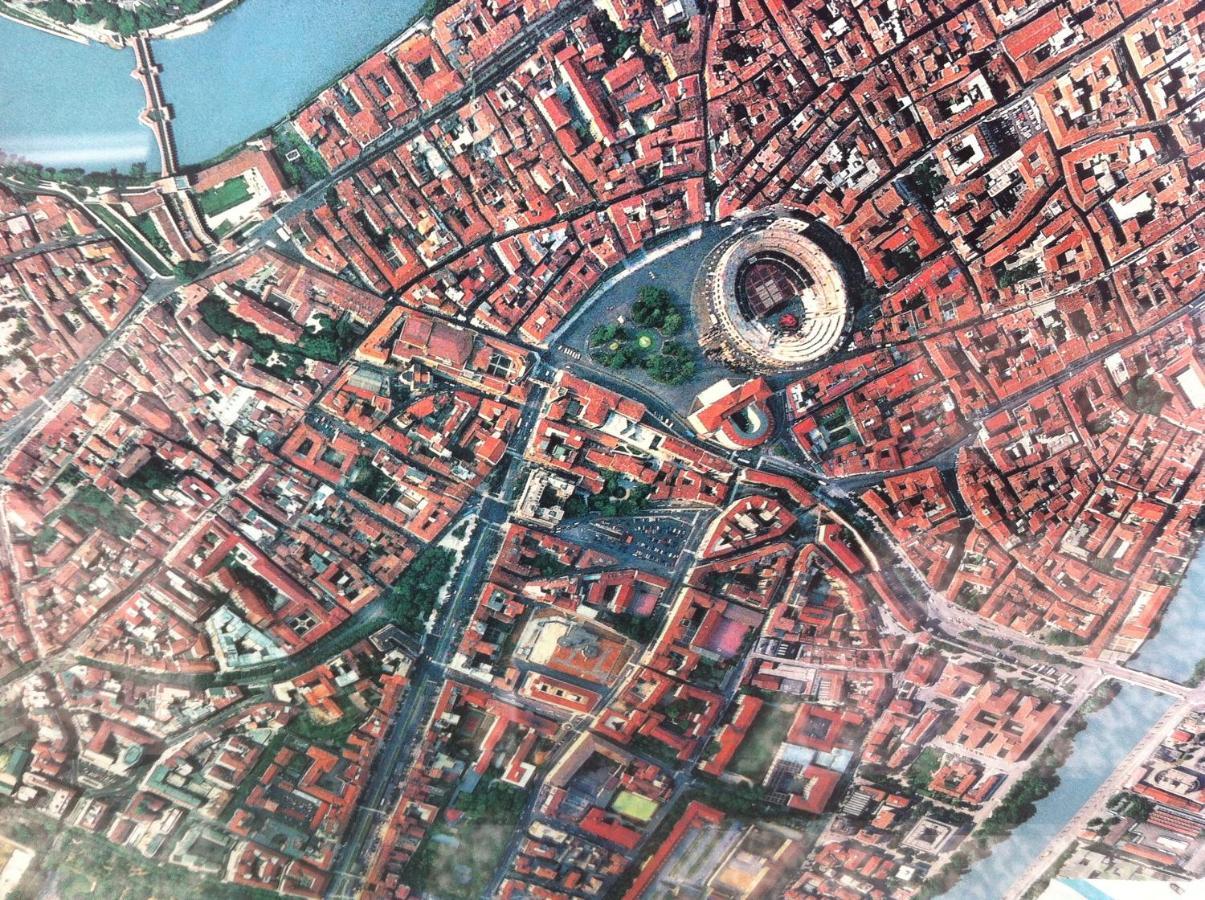 B&B In Arena L' Opera Verona Exterior photo